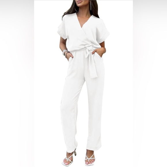 Elegant White Jumpsuit pretty garden size medium - Picture 1 of 7